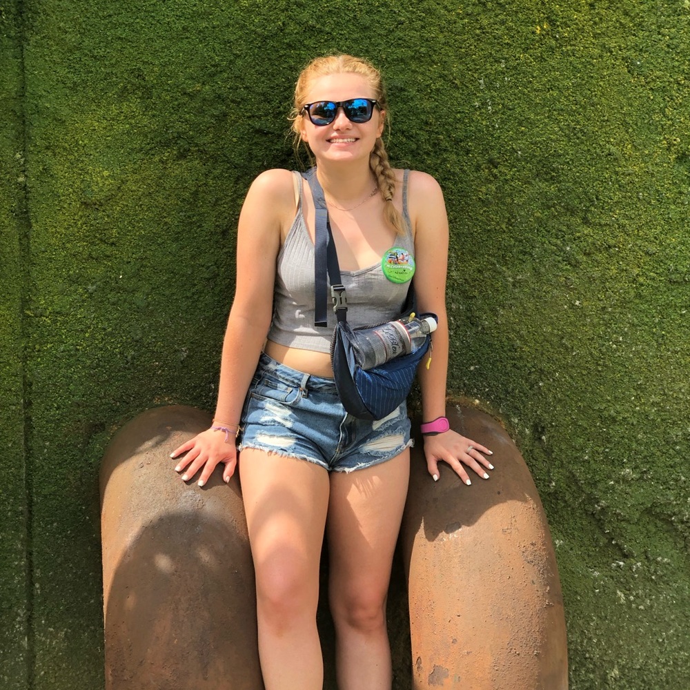 Meet your Posher, Hannah